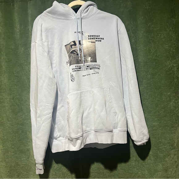 H&M Other - H&M Skater Hoodie - L
